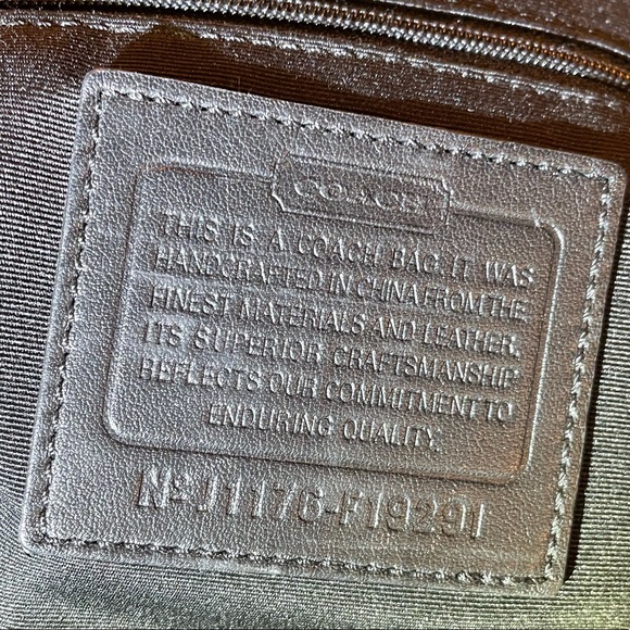 Coach Authentic, Signature, Jacquard, Black on Black Tote - Picture 11 of 11